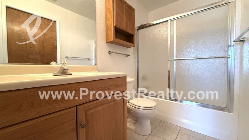 Beautiful 4 Bedroom, 3 Bathroom Spring Valley Lake Community Home!! property image