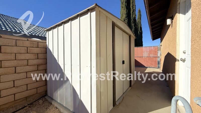 Beautiful 4 Bedroom, 3 Bathroom Spring Valley Lake Community Home!! property image