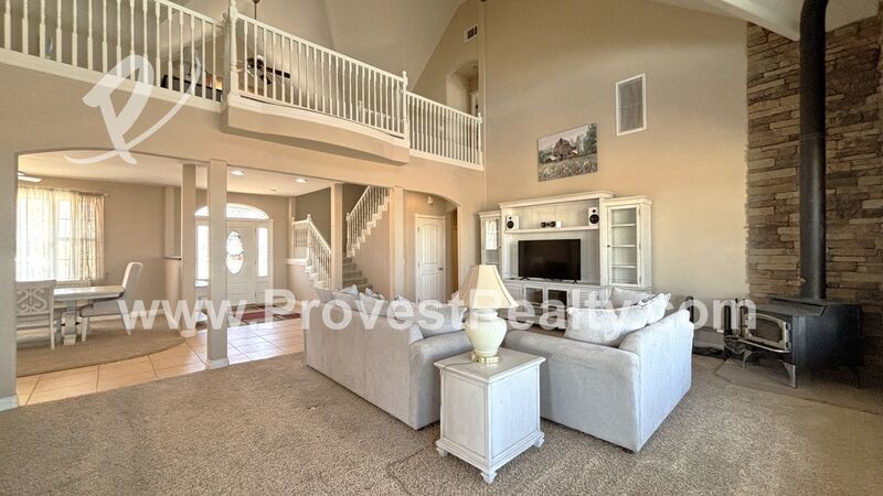 Beautiful 4 Bed, 4 Bath Fully Furnished Apple Valley Home!!! property image
