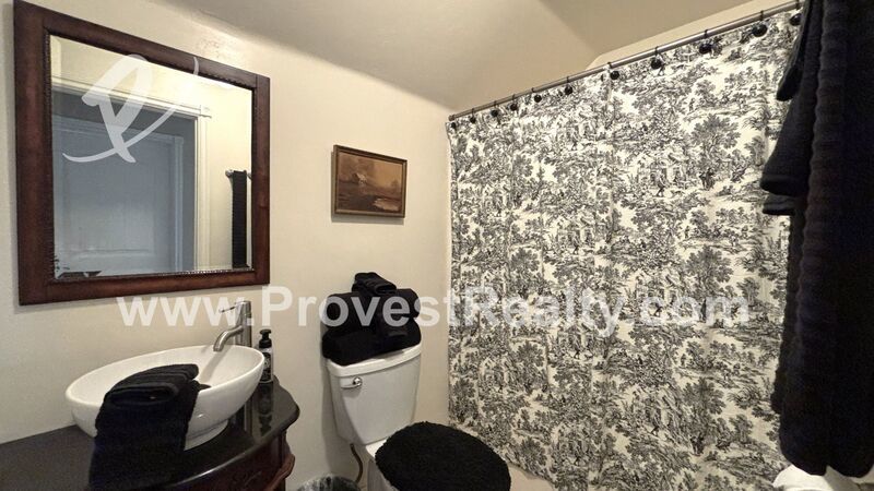 Beautiful 4 Bed, 4 Bath Fully Furnished Apple Valley Home!!! property image