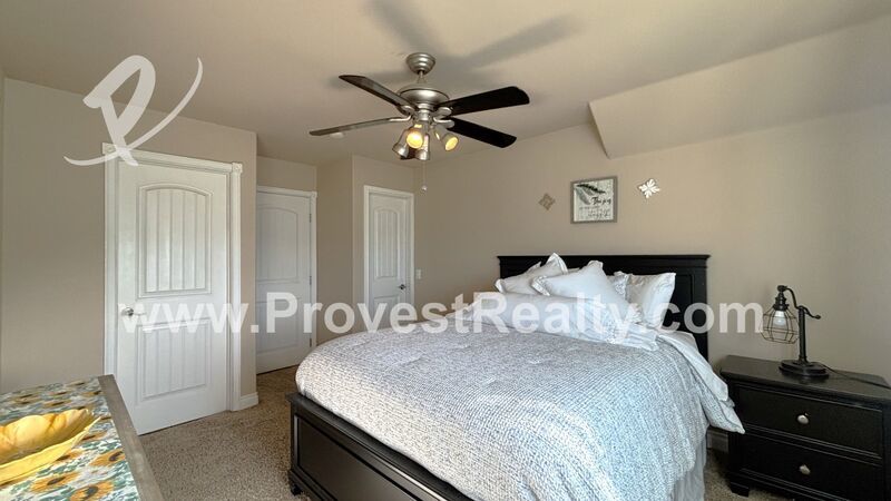 Beautiful 4 Bed, 4 Bath Fully Furnished Apple Valley Home!!! property image