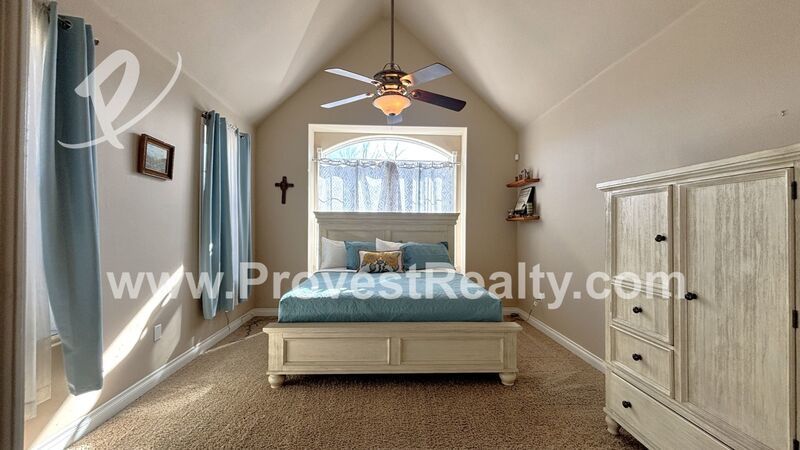 Beautiful 4 Bed, 4 Bath Fully Furnished Apple Valley Home!!! property image