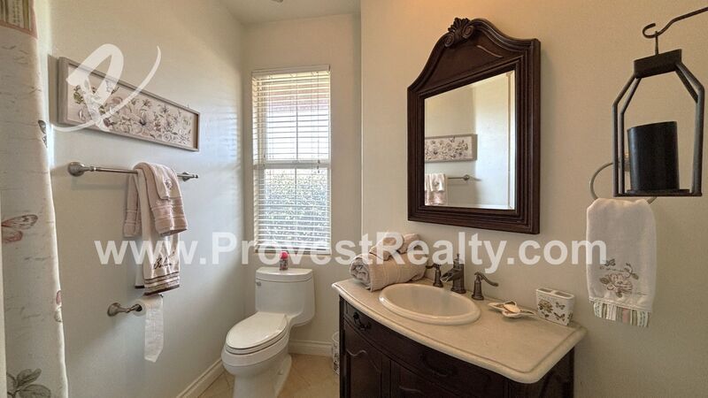 Beautiful 4 Bed, 4 Bath Fully Furnished Apple Valley Home!!! property image