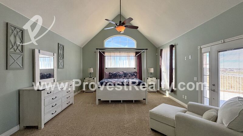 Beautiful 4 Bed, 4 Bath Fully Furnished Apple Valley Home!!! property image