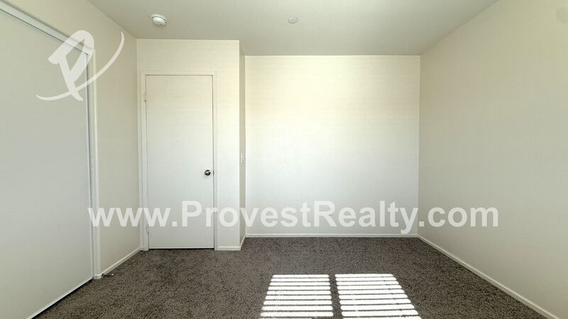 Stunning 4 Bedroom, 3 Bathroom Adelanto Home with SOLAR!! property image