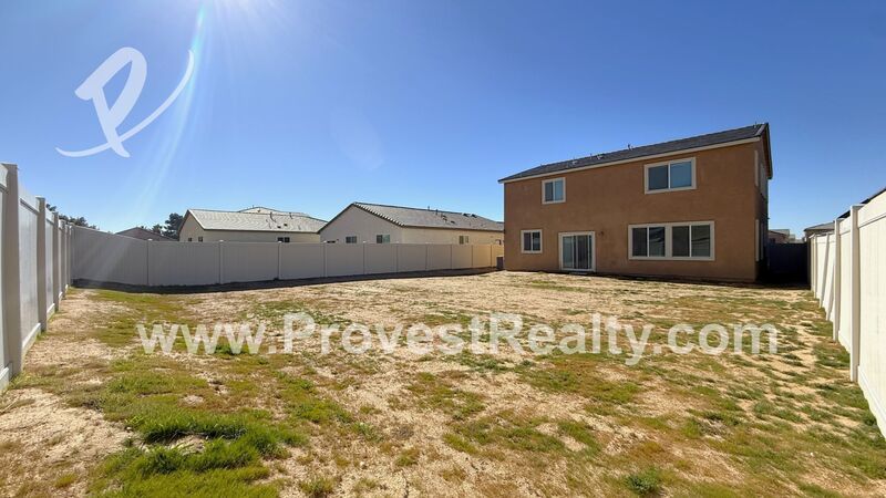 Stunning 4 Bedroom, 3 Bathroom Adelanto Home with SOLAR!! property image
