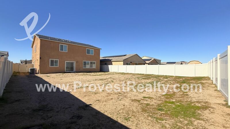 Stunning 4 Bedroom, 3 Bathroom Adelanto Home with SOLAR!! property image