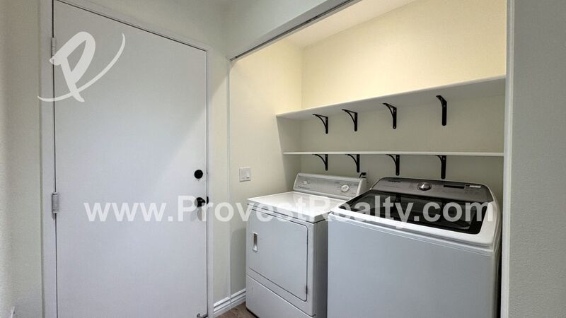 Beautiful 2 Bed, 2 Bath Apple Valley Home!! property image