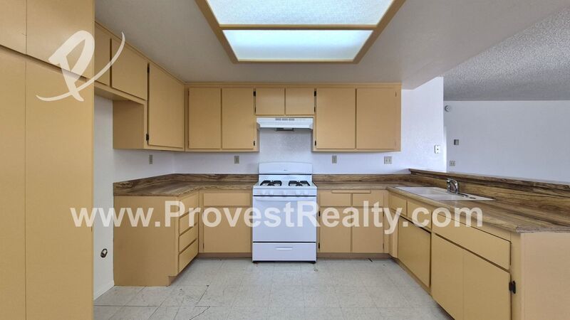 Cute and Cozy 2 Bed, 1 Bath Hesperia Home!! property image
