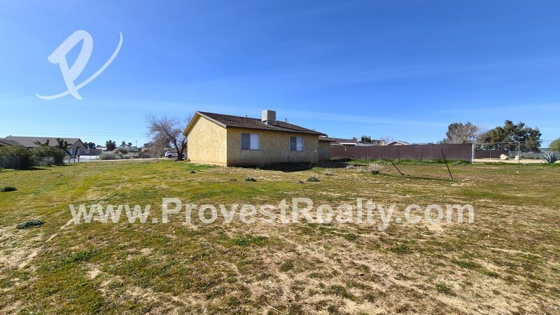 Cute and Cozy 2 Bed, 1 Bath Hesperia Home!! property image