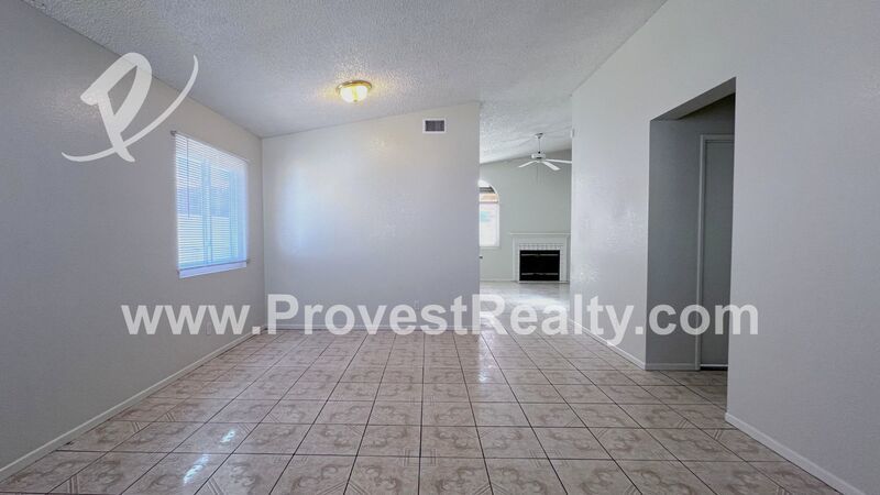Bright and Inviting 4 Bedroom, 2 Bathroom Adelanto Home!! property image