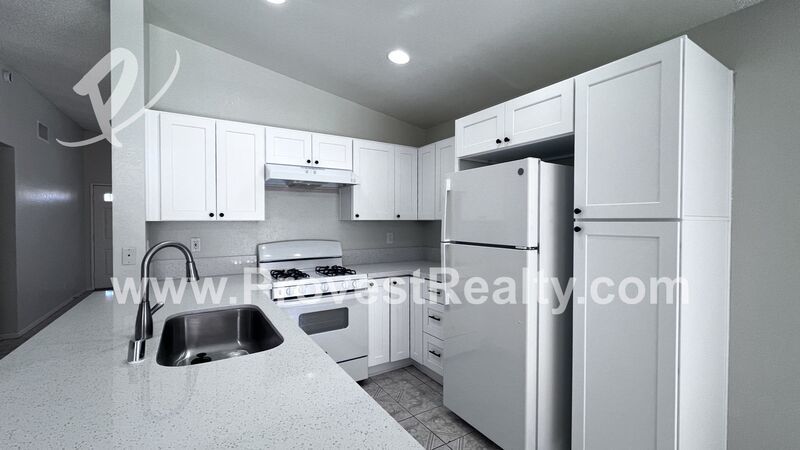 Bright and Inviting 4 Bedroom, 2 Bathroom Adelanto Home!! property image