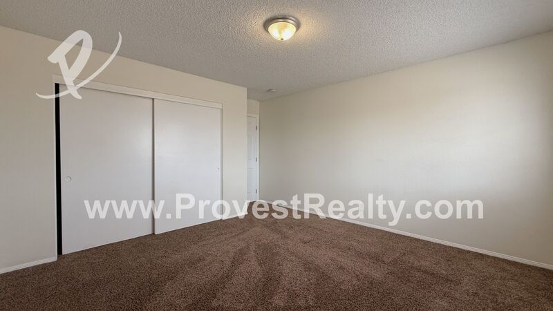 3 Bed, 2 Bath Apple Valley Home!! property image