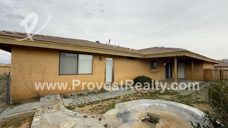 3 Bed, 2 Bath Apple Valley Home!! property image