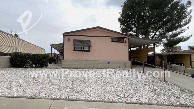 Cozy 2 Bedroom, 2 Bathroom Victorville Home with a Golf Course View!!! property image
