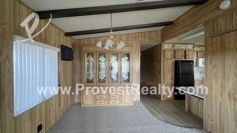 Cozy 2 Bedroom, 2 Bathroom Victorville Home with a Golf Course View!!! property image