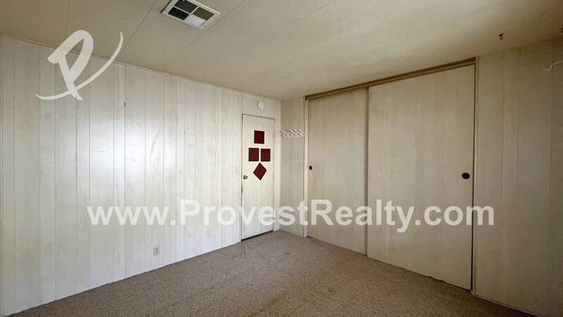 Cozy 2 Bedroom, 2 Bathroom Victorville Home with a Golf Course View!!! property image