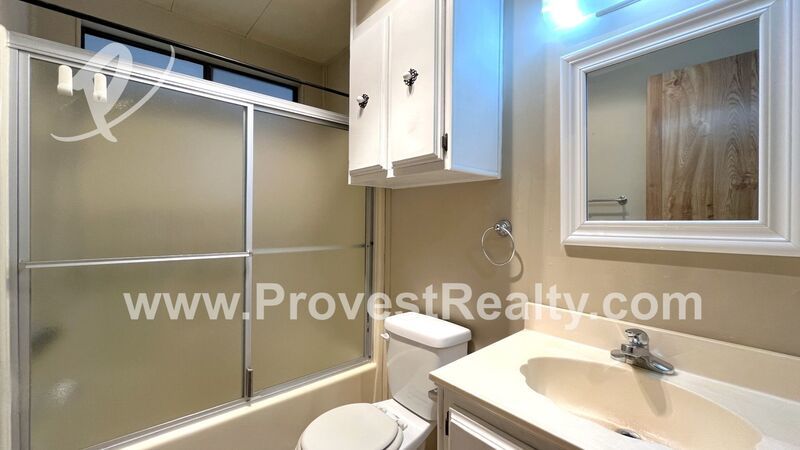 Cozy 2 Bedroom, 2 Bathroom Victorville Home with a Golf Course View!!! property image