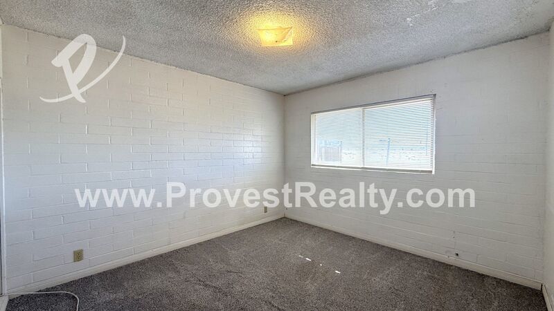 2 Bed, 1 Bath Apple Valley Apartment!!! property image