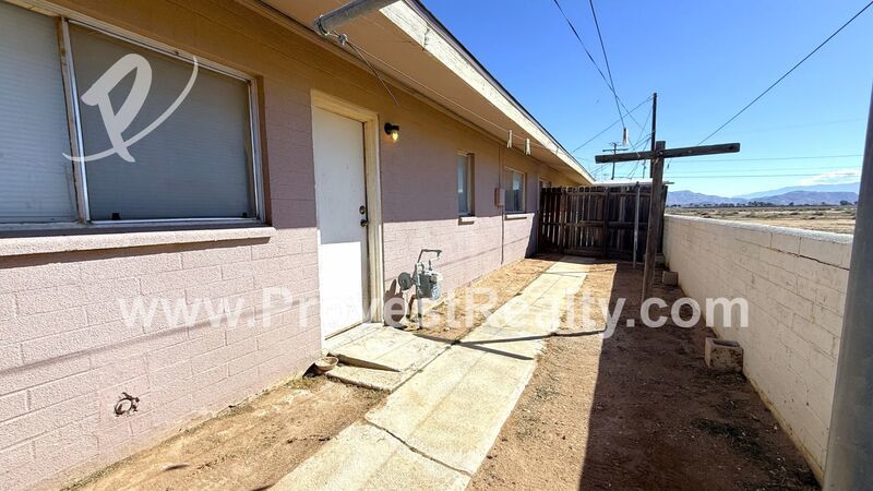 2 Bed, 1 Bath Apple Valley Apartment!!! property image