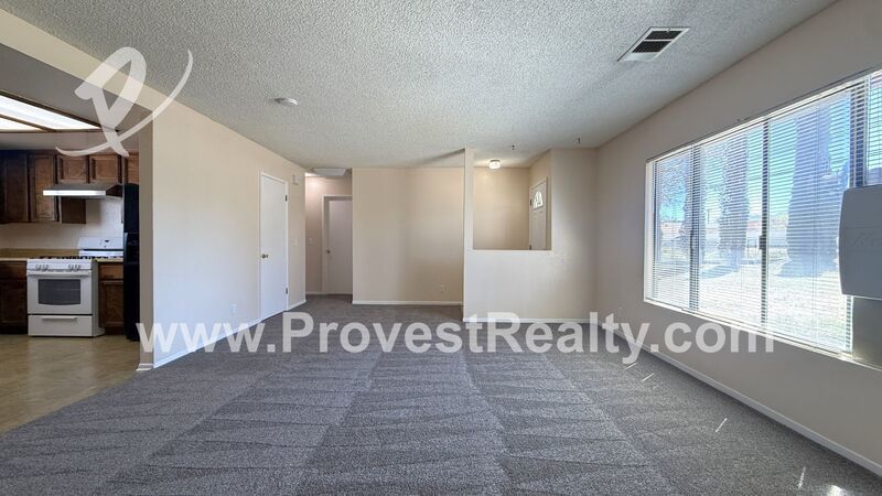 Charming 3 Bedroom, 2 Bathroom Hesperia Home!!! property image