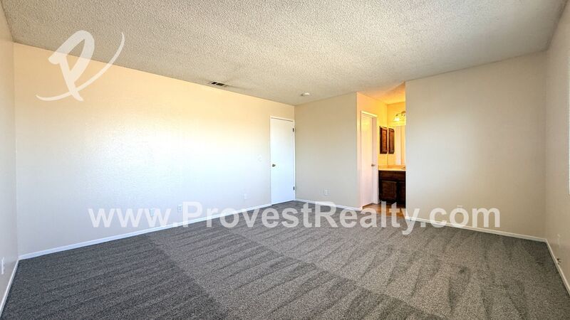 Charming 3 Bedroom, 2 Bathroom Hesperia Home!!! property image