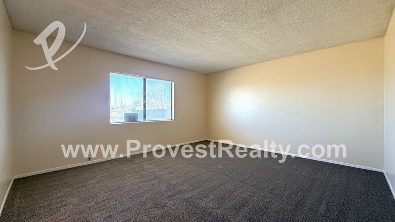 Charming 3 Bedroom, 2 Bathroom Hesperia Home!!! property image