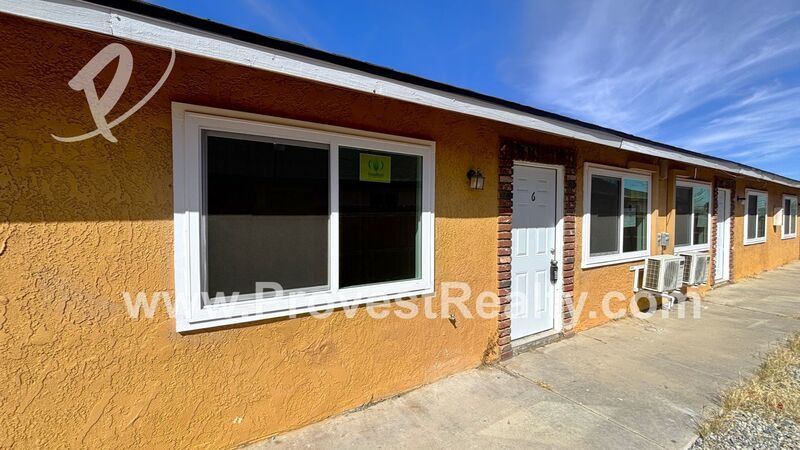 Freshly Modernized 1-Bed, 1-Bath Apartment in Adelanto!! property image