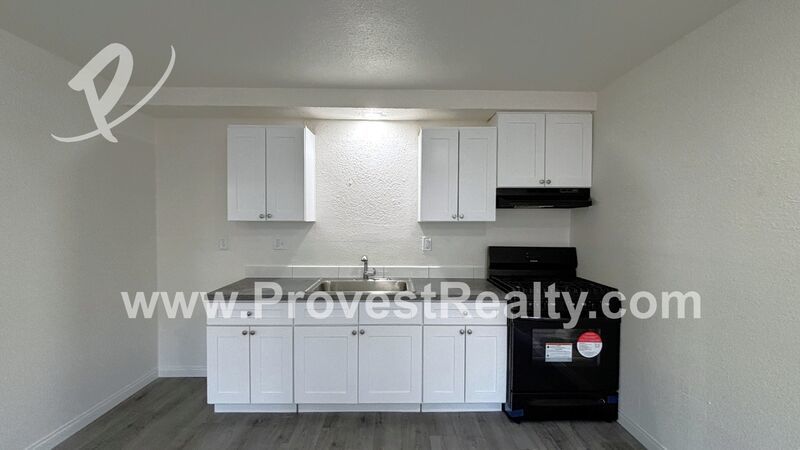 Freshly Modernized 1-Bed, 1-Bath Apartment in Adelanto!! property image