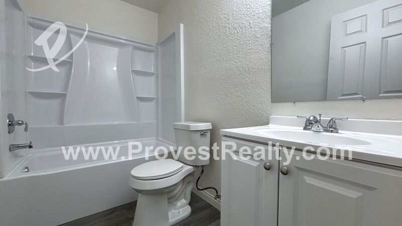 Freshly Modernized 1-Bed, 1-Bath Apartment in Adelanto!! property image