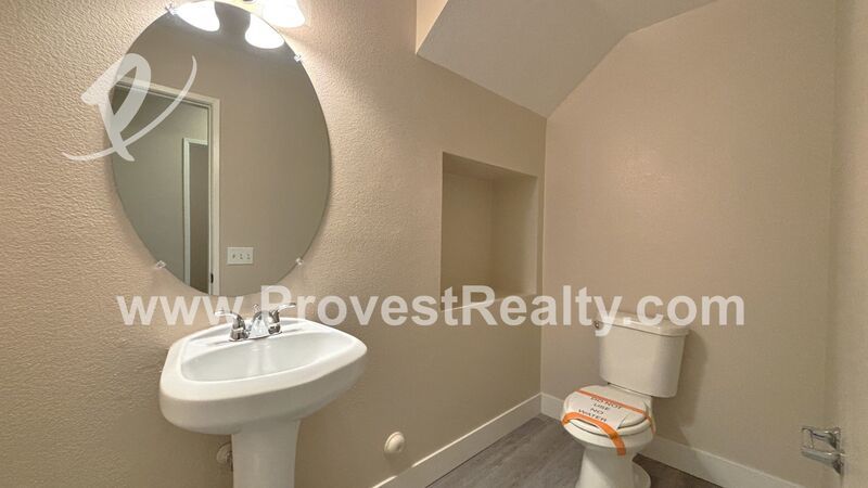 Amazing 7 Bed, 4.5 Bath Victorville Home with Loft!!! property image
