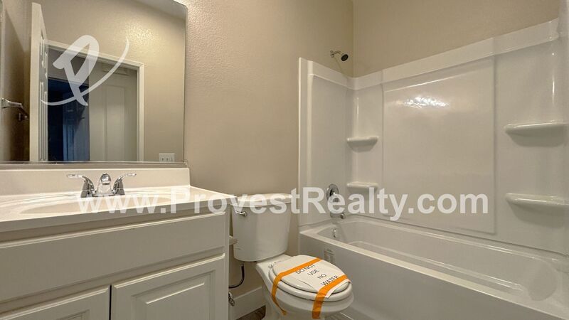 Amazing 7 Bed, 4.5 Bath Victorville Home with Loft!!! property image