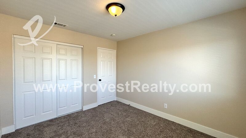 Amazing 7 Bed, 4.5 Bath Victorville Home with Loft!!! property image