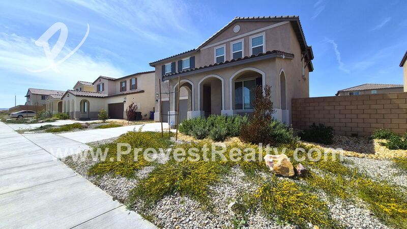 Beautiful 4 Bedroom, 3 Bathroom Victorville Home with SOLAR!! property image