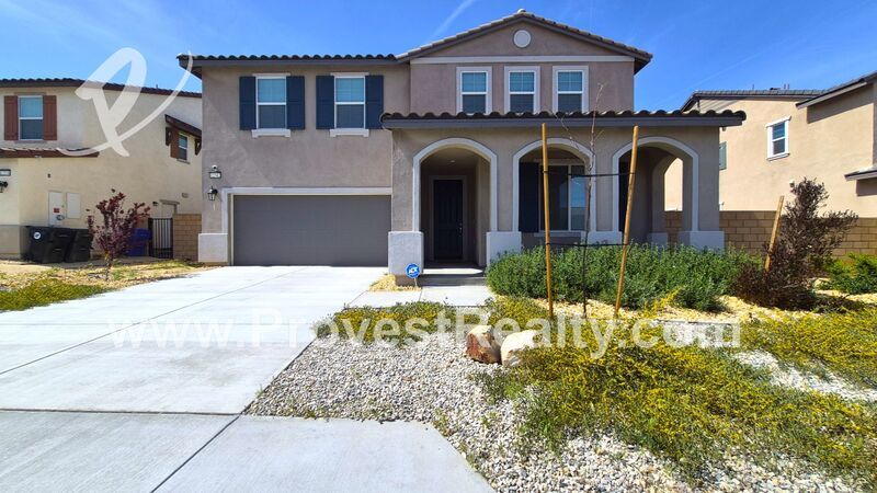 Beautiful 4 Bedroom, 3 Bathroom Victorville Home with SOLAR!! property image