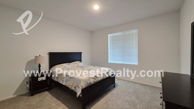 Beautiful 4 Bedroom, 3 Bathroom Victorville Home with SOLAR!! property image