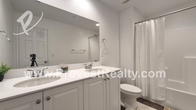 Beautiful 4 Bedroom, 3 Bathroom Victorville Home with SOLAR!! property image