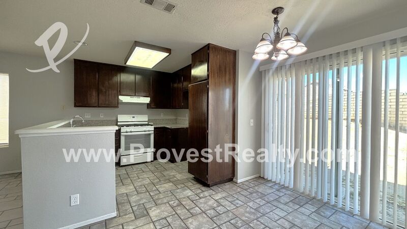 Cozy 3 Bed, 2.5 Bath Victorville Home!!! property image