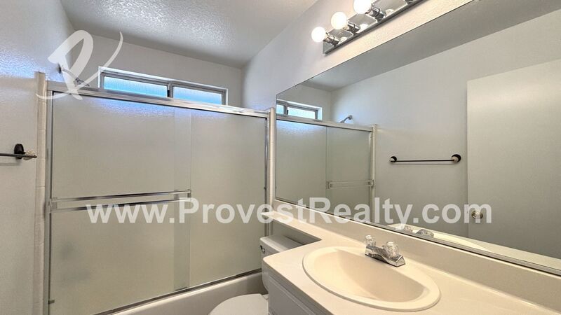 Cozy 3 Bed, 2.5 Bath Victorville Home!!! property image