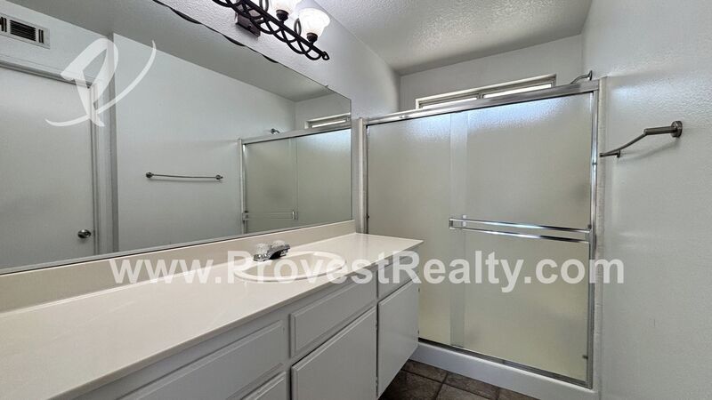 Cozy 3 Bed, 2.5 Bath Victorville Home!!! property image