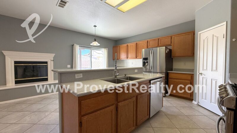 Spacious 2-Story, 5 Bed, 4 Bath Victorville Home w/ SOLAR!!! property image