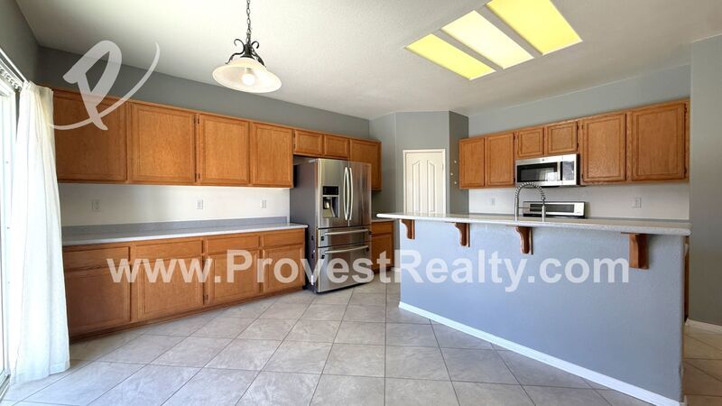 Spacious 2-Story, 5 Bed, 4 Bath Victorville Home w/ SOLAR!!! property image