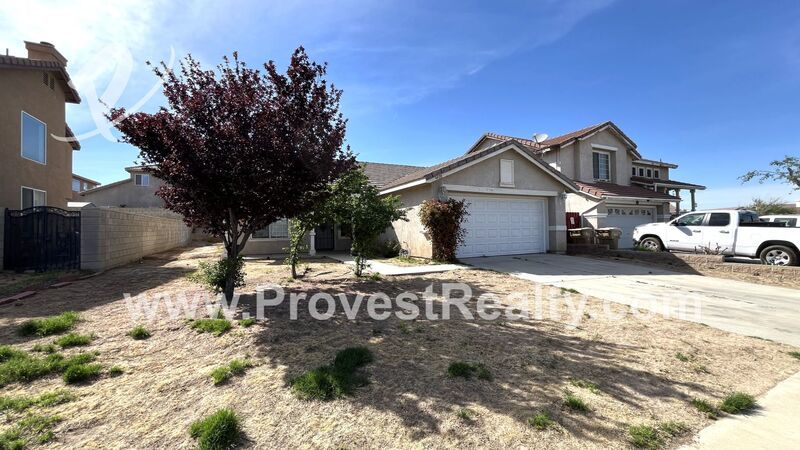 3 Bed, 2 Bath Single Story Oak Hills Home!!! property image