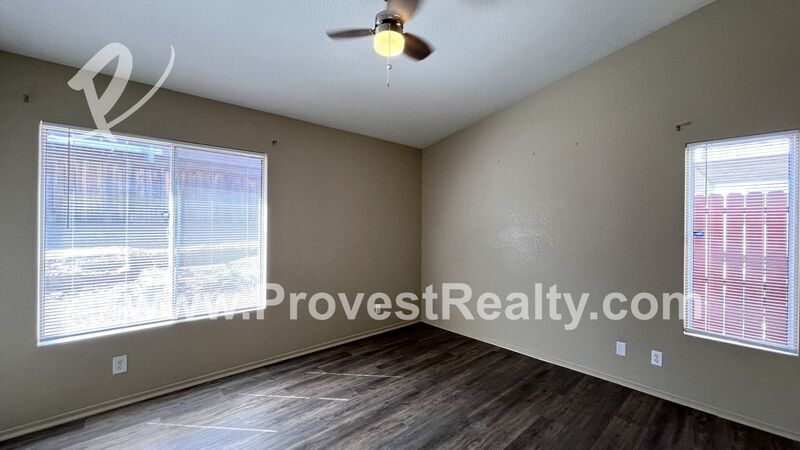 3 Bed, 2 Bath Single Story Oak Hills Home!!! property image