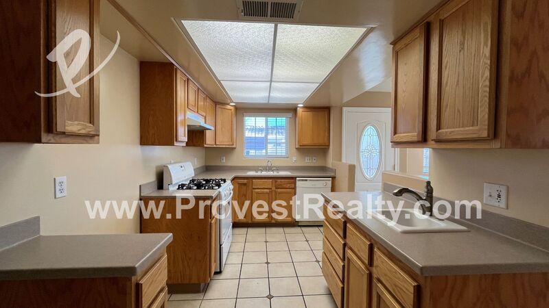 3 Bed, 3 Bath Hesperia Home!! property image