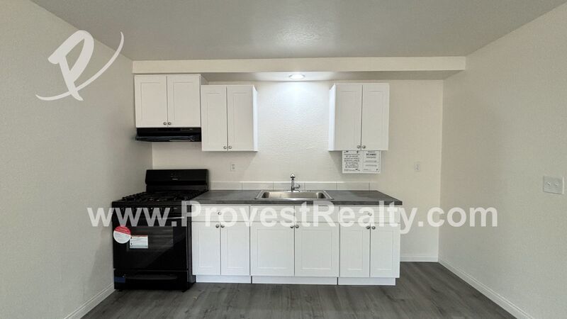 Freshly Modernized 1-Bed, 1-Bath Apartment in Adelanto!! property image