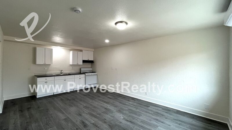 Freshly Modernized 1-Bed, 1-Bath Apartment in Adelanto!! property image