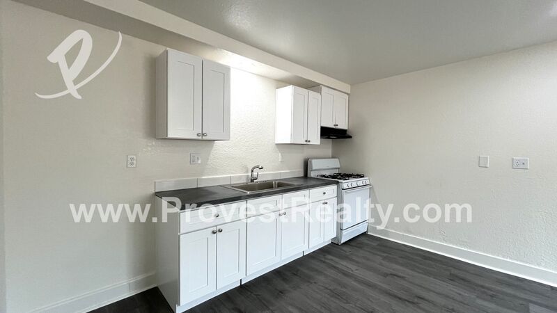 Freshly Modernized 1-Bed, 1-Bath Apartment in Adelanto!! property image