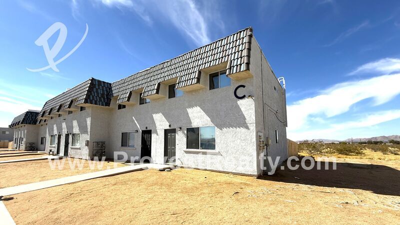 Spacious 3 Bed, 2 Bath Apple Valley Townhome!! property image