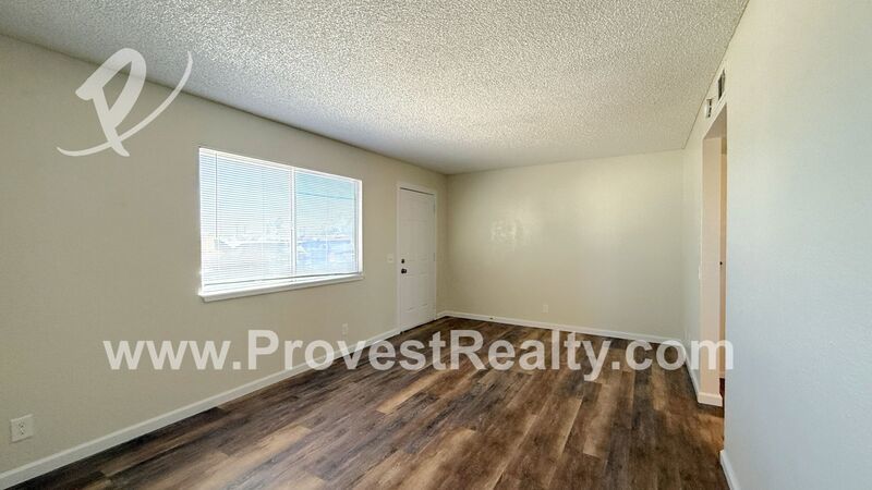Spacious 3 Bed, 2 Bath Apple Valley Townhome!! property image